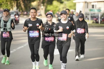 Runner Photo 4183768