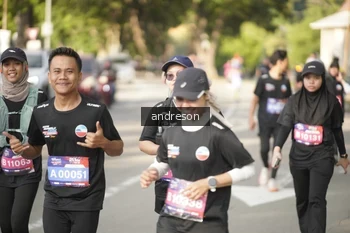 Runner Photo 4183772