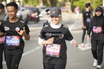 Runner Photo 4183773