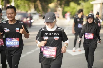 Runner Photo 4183774