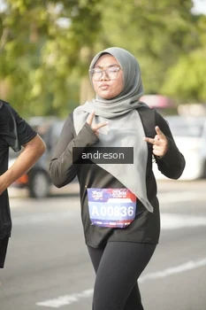 Runner Photo 4183781