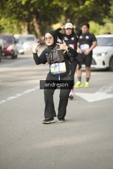 Runner Photo 4183798