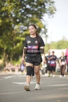 Runner Photo 4183816