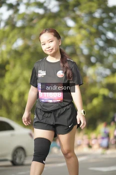 Runner Photo 4183824