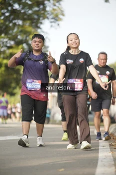 Runner Photo 4183834