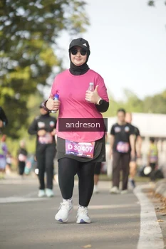 Runner Photo 4183835
