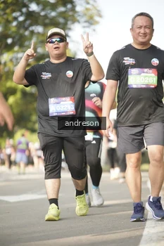 Runner Photo 4183837