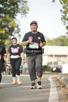 Runner Photo 4183843