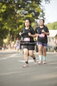 Runner Photo 4183850