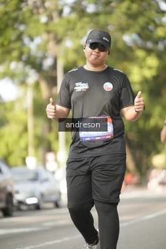 Runner Photo 4183876