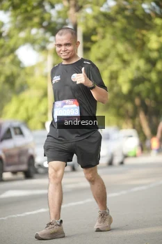 Runner Photo 4183877