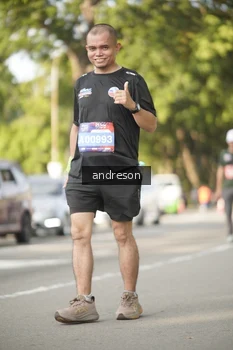 Runner Photo 4183882