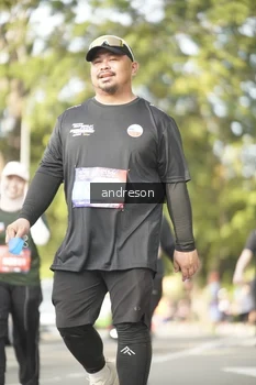 Runner Photo 4183883