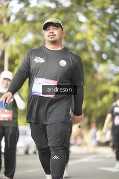 Runner Photo 4183884
