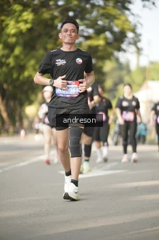 Runner Photo 4183913