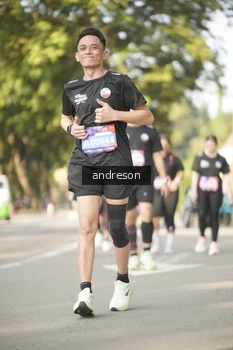 Runner Photo 4183915