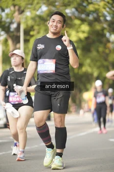 Runner Photo 4183924