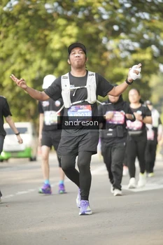 Runner Photo 4183942