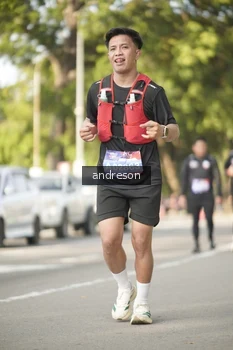 Runner Photo 4183953