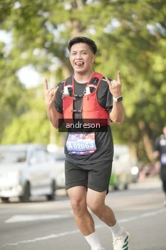Runner Photo 4183955