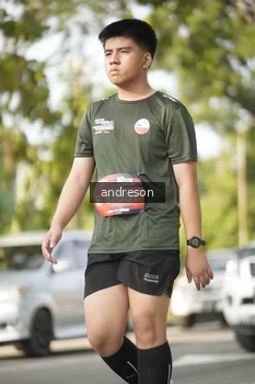 Runner Photo 4183977