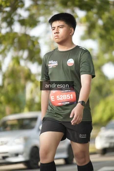Runner Photo 4183978