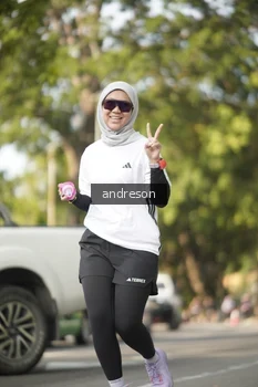 Runner Photo 4183983