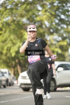 Runner Photo 4184002