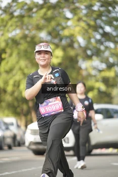 Runner Photo 4184005