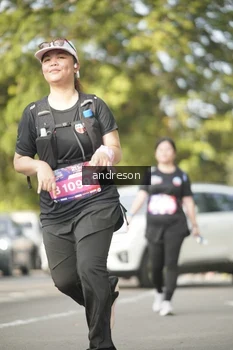Runner Photo 4184006