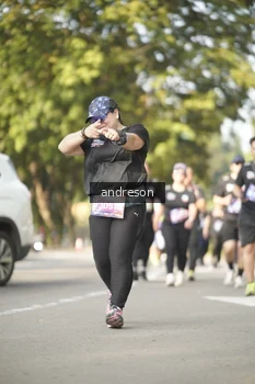 Runner Photo 4184012