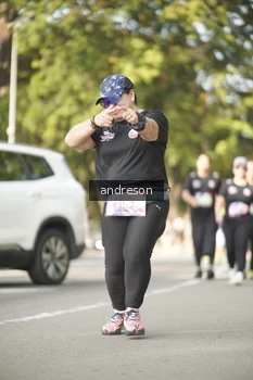 Runner Photo 4184015
