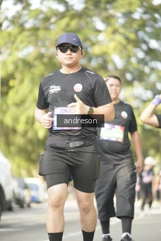 Runner Photo 4184034
