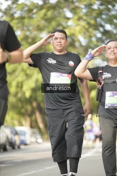 Runner Photo 4184038