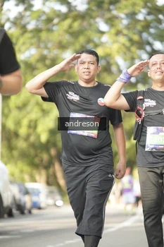 Runner Photo 4184039
