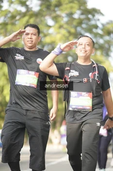 Runner Photo 4184040