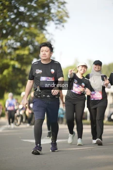 Runner Photo 4184053