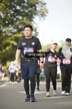 Runner Photo 4184055