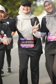 Runner Photo 4184074