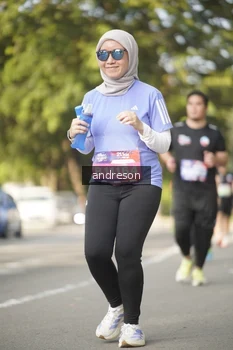 Runner Photo 4184079