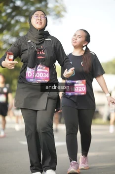 Runner Photo 4184096