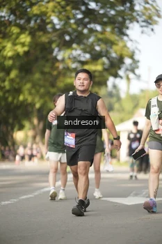 Runner Photo 4184102
