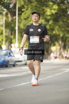 Runner Photo 4184103