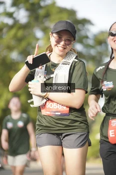 Runner Photo 4184109