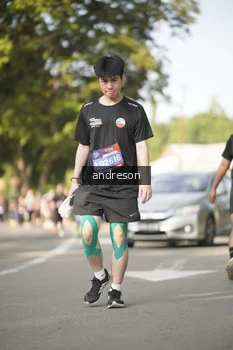 Runner Photo 4184113