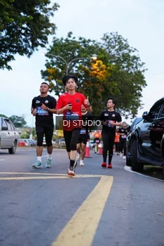 Runner Photo 4190065