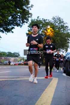 Runner Photo 4190115