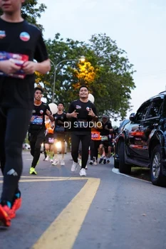 Runner Photo 4190171