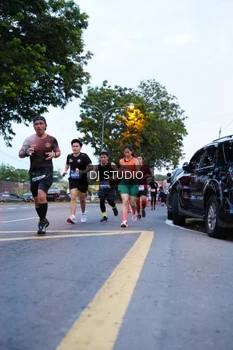 Runner Photo 4190313