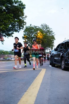 Runner Photo 4190340